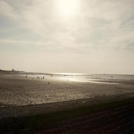 Near Sandy Beach, Cleaning Included