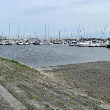 Apartment Near Sandy Beach, Cleaning Included Nieuwpoort