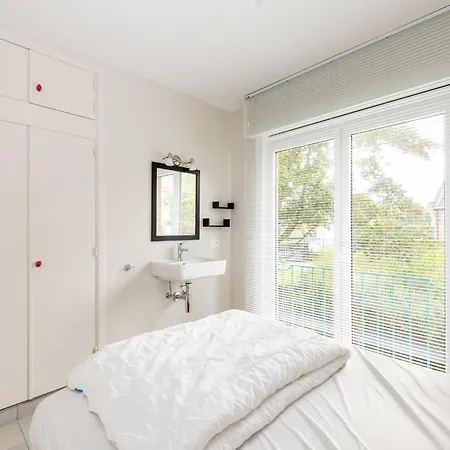 Near Sandy Beach, Cleaning Included Apartment Nieuwpoort